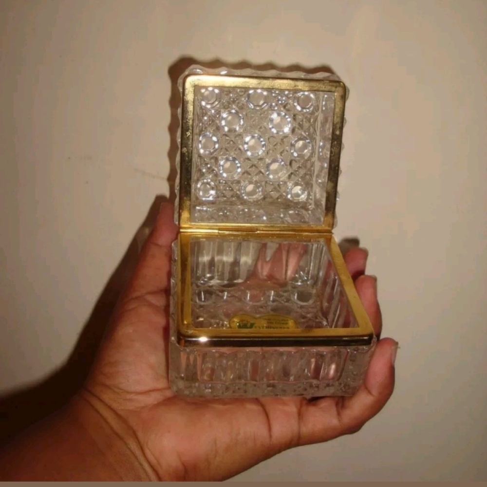 Vintage Westminster Over 24% PBO Crystal